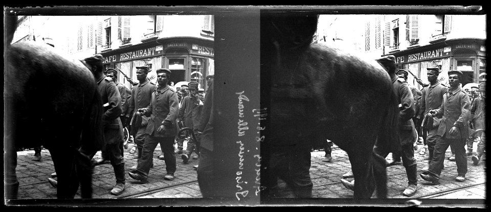 Amiens. 8.6.1915. Prisonniers allemands - Fonds Berthelé - 49Fi26