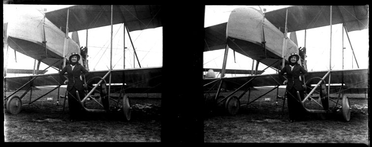 Amiens. Biplan M. Farman. Mlle Delagarde - Fonds Berthelé - 49Fi114