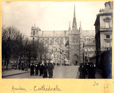 Amiens. Cathédrale - Fonds Berthelé - 49Fi1871-30