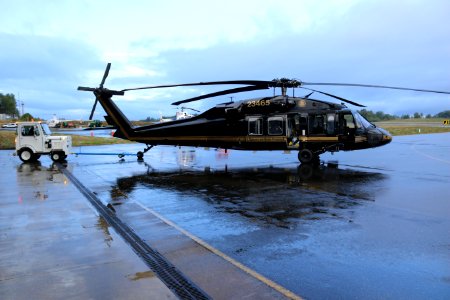 AMO crew out of Bellingham, Washington, heading back east for hurricane relief efforts. - 44609903082