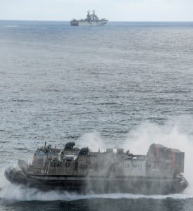 Amphibious assault, RIMPAC 2014 140729-N-GO855-171