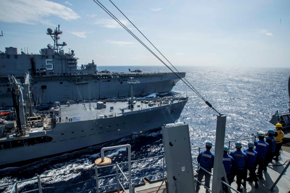 Amphibious Landing Exercise 2015 141006-N-XM324-223