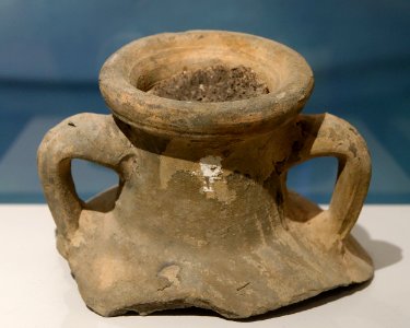 Amphora with cork stopper MAR Camarina inv1991