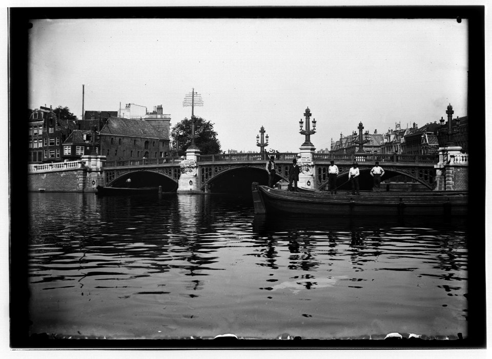 Amstel 198-200 (vrnl,links) Jacob Olie (max res)