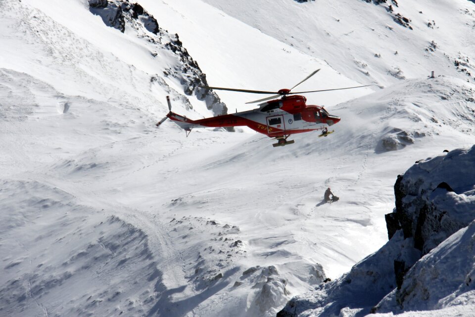 Ice sport mountains