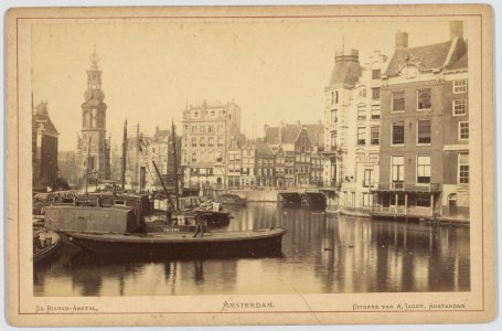 Amstel gezien van Halvemaansbrug naar Muntplein-003 photo