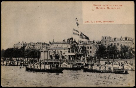 Amstel, Roei- en Zeilvereniging De Hoop. Groot saluut van de Marine Matrozen, Afb PRKBB00259000010