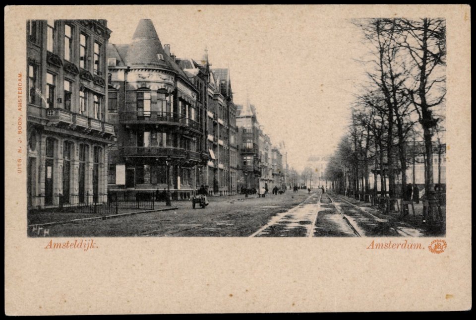 Amsteldijk met op de achtergrond de Sarphatikade. Uitgave N.J. Boon Amsterdam, Afb PRKBB00271000011