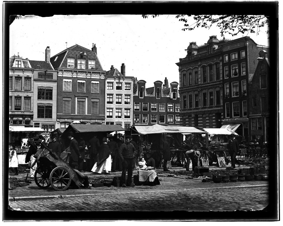Amstelveld-noordzijde 1-7 (vlnr) Jacob Olie (max res)