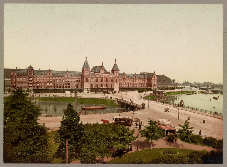 Amsterdam, Het Central Station-Amsterdam, La Station LCCN93500974