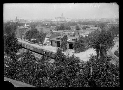 An elevated view looking N.W. from Jefferson School on D Street at 6th Street, Virginia Avenue, S.W., at 6th Street LCCN2016647080