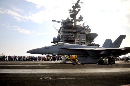 An F A-18E Super Hornet launches from the USS Enterprise. (5941207312)
