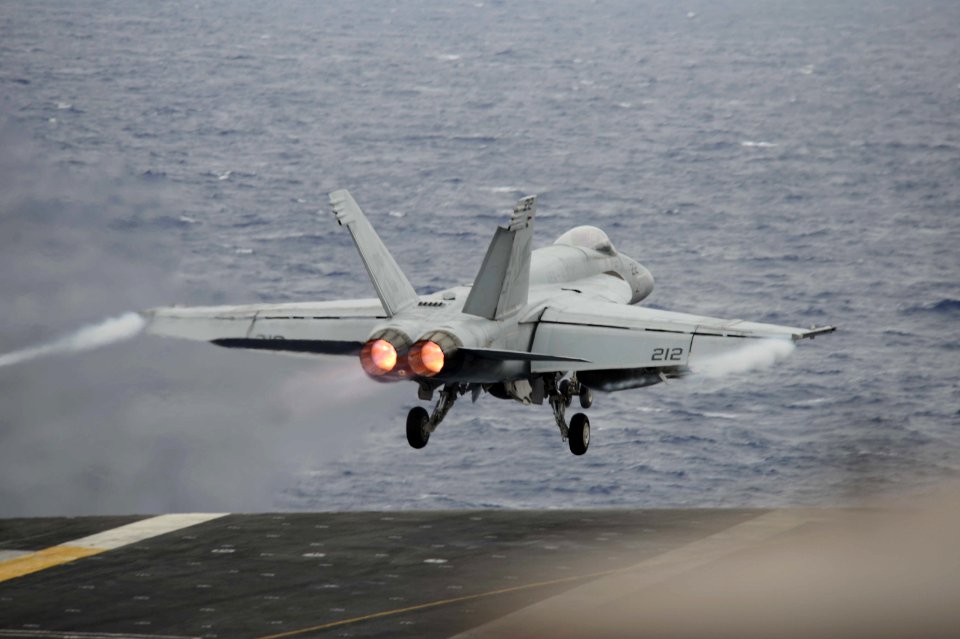 An F A-18E Super Hornet launches. (8696717914)