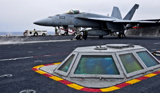An F A-18E Super Hornet prepares to launch. (8744194405)