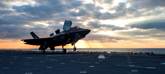 An F-35B launches off the flight deck of USS Wasp (LHD 1). (26896891378)