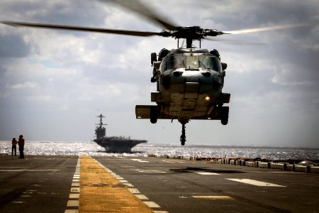 An MH-60S Seahawk takes off from the flight of USS Iwo Jima. (30162868562)