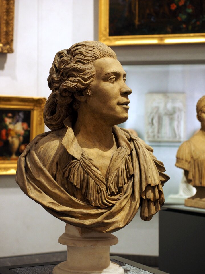 Sculpture museum bust