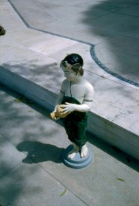 An unidentified statue, during First Lady Jacqueline Kennedy’s trip to India
