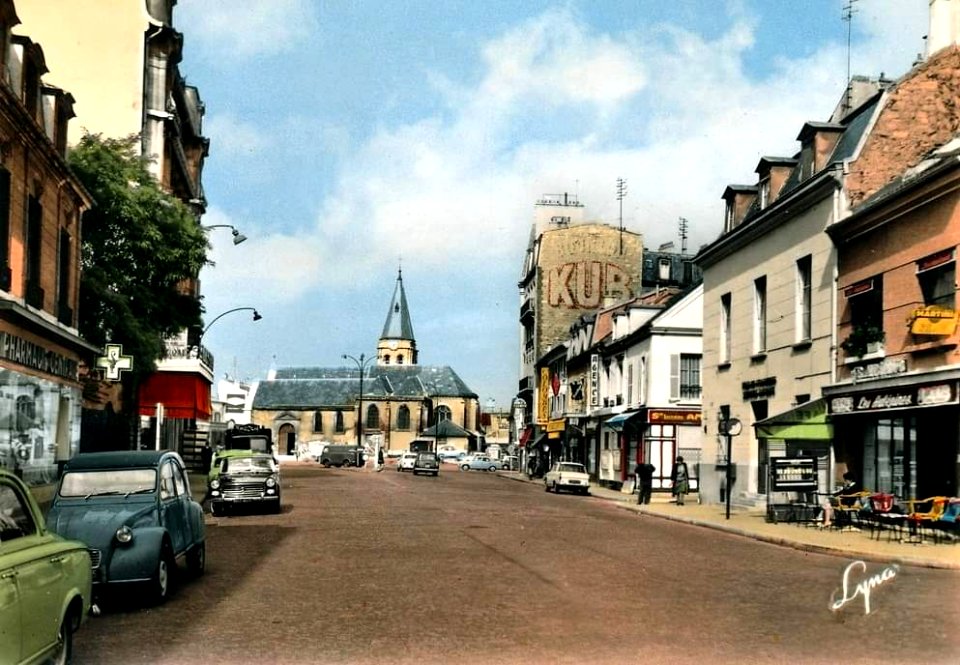 Ancienne église Saint-Pierre Saint-Paul de Colombes vue du nord