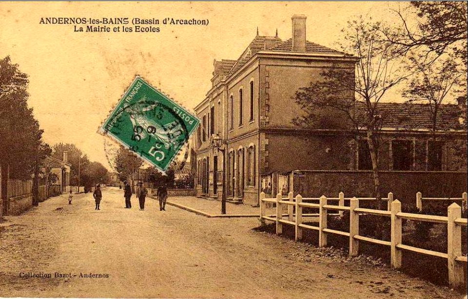 Andernos-les-Bains - Hôtel de ville 6