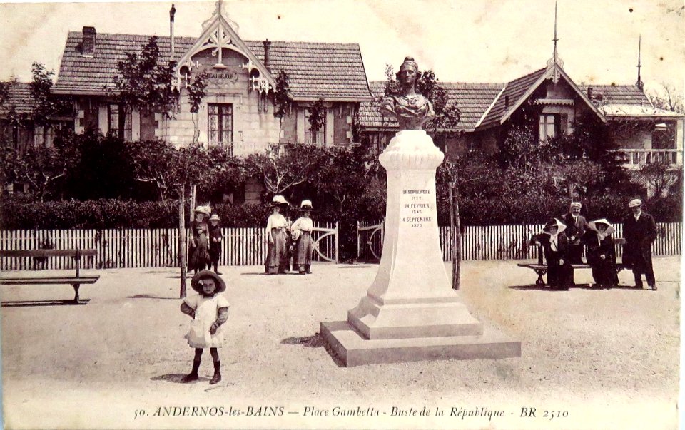 Andernos-les-Bains - Place Gambetta 2