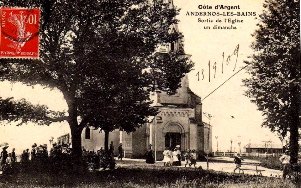 Andernos-les-Bains - Place de l'église 3