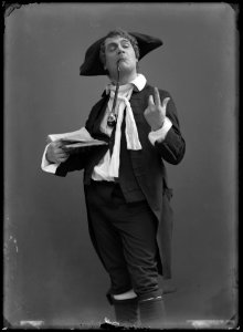 Anders de Wahl in Erasmus Montanus at Dramatiska teatern 1910 - SMV - NV014