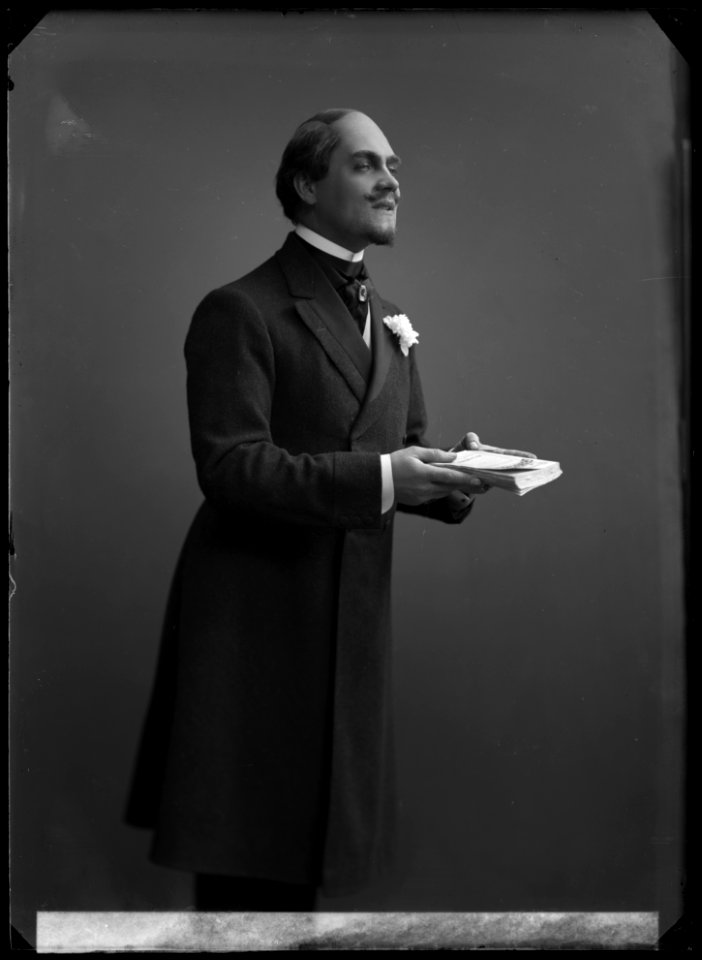 Anders de Wahl as Herman Bardolff in Erotikon at Dramaten 1909 - SMV - GV020