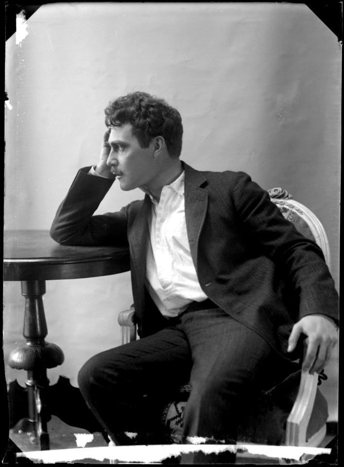 Anders de Wahl in Lucifer at Svenska teatern 1904 - SMV - NV023