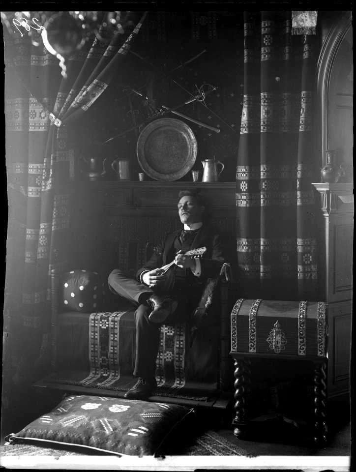 Anders de Wahl, actor, undated photo - SMV - NV028