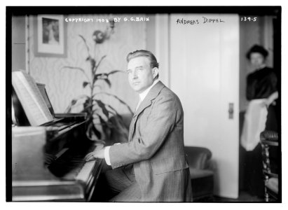 Andreas Dippel, at piano LCCN2014680819
