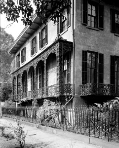 Andrew Low House 02