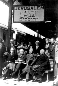 Anglo-American Committee 001