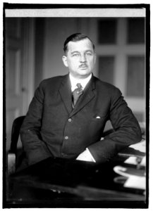 Angus McLean, 12-7-20 LCCN2016844844