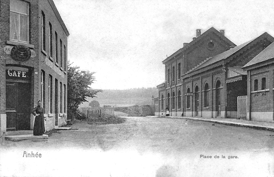 AnhéePlacedelaGare1900