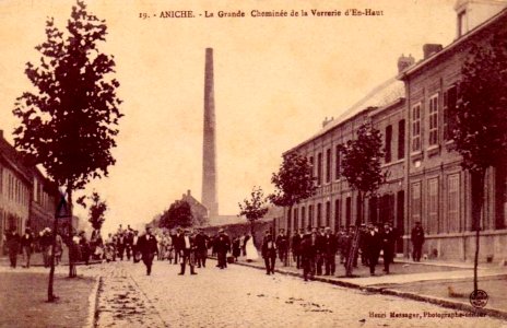 Aniche - La grande cheminée de la Verrerie d'En-Haut