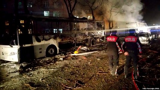 Ankara daki Bombalı Saldırıda 28 Ölü 17-Feb-2016 2