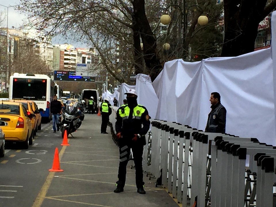 Ankara Yaralarını Sarıyor After Ankara Kızılay Bombing of 13 March 2016 VOA 15-March-2016 5
