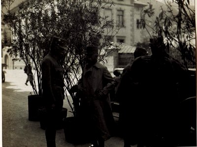 Ankunft Feldmarschall Freiherr von Conrad beim 20.Korps Kommando in Brixen. (BildID 15584228)