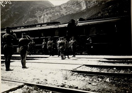 Ankunft Sr. Majestät Kaiser Karl I. am Bahnhofe Trient (BildID 15628641)