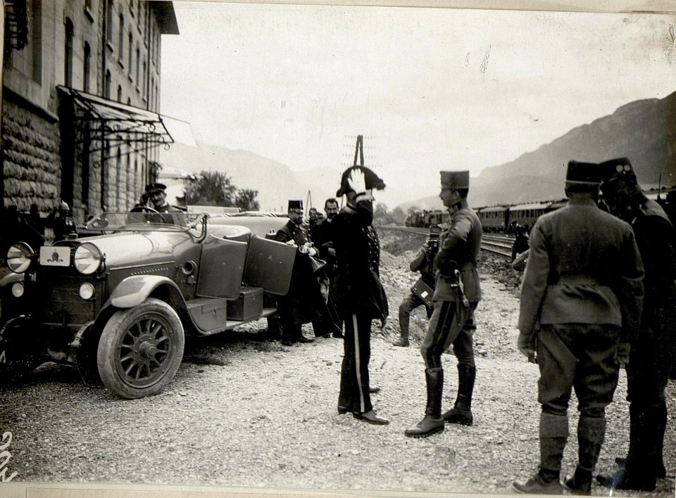 Ankunft Sr. Majestät Kaiser Karl I.am Bahnhofe Trient (BildID 15628606)