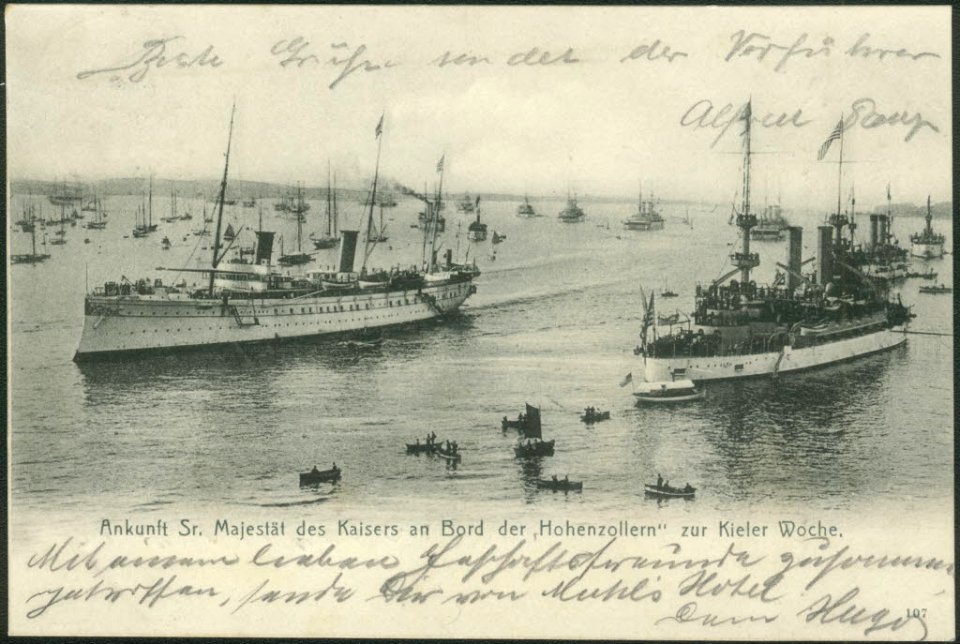 Ankunft von Kaiser Wilhelm I. an Bord der Kaiseryacht HOHENZOLLERN zur Kieler Woche (Kiel 27.920)