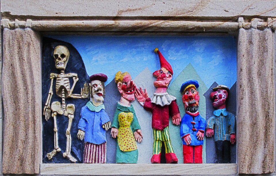 Death skeleton relief
