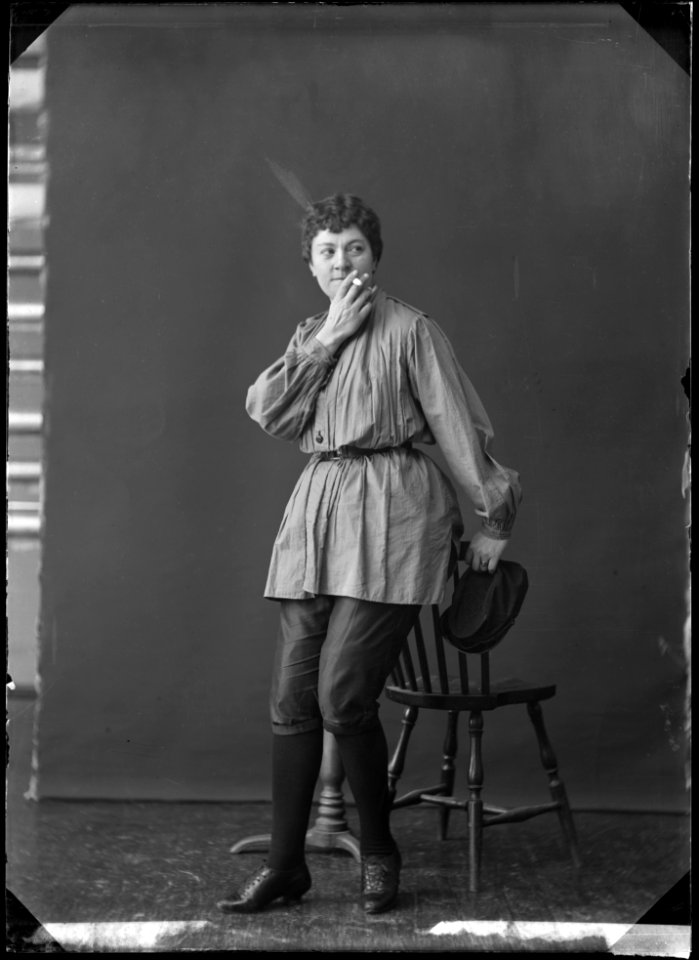 Anna Lundberg in Pariserpojken, undated photo - SMV - NL064