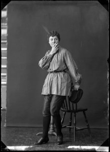 Anna Lundberg in Pariserpojken, undated photo - SMV - NL064