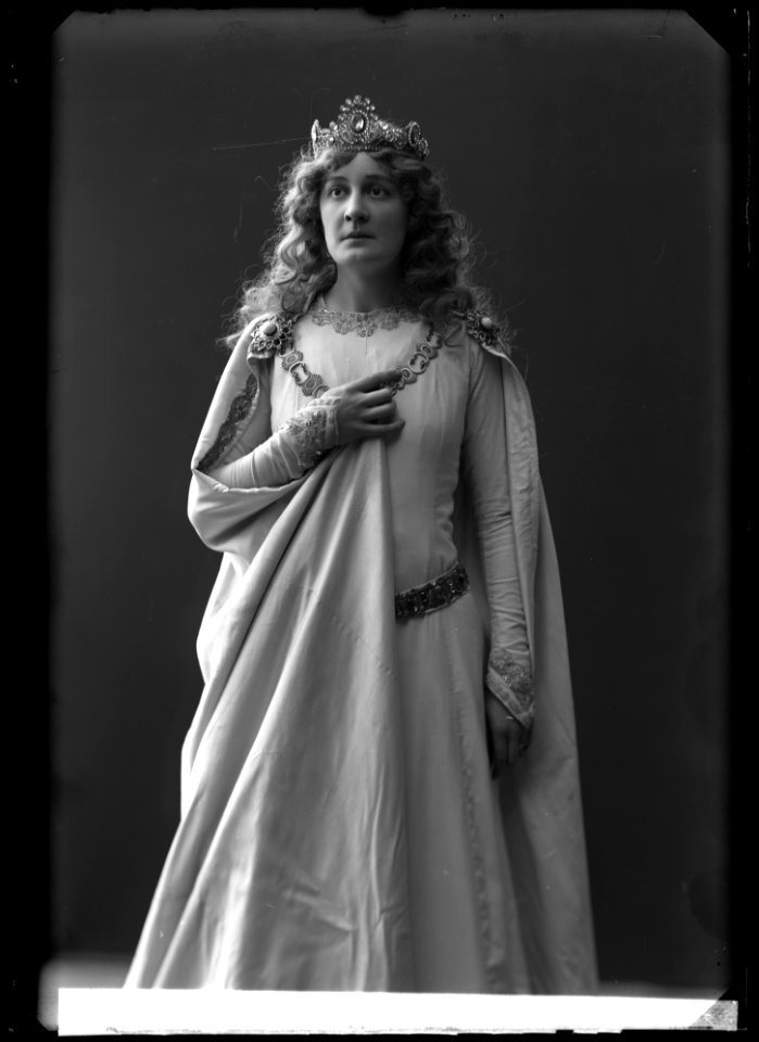 Anna Rosén in Bröllopet på Ulfåsa at Svenska teatern 1908 - SMV - GR063