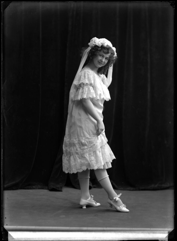 Anna Tropp in Dockféen at Kungliga Operan 1909 - SMV - NT049