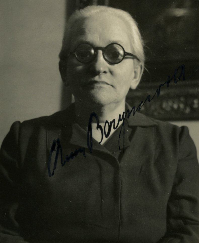 Anna-bergmannova-portrait-1936-x