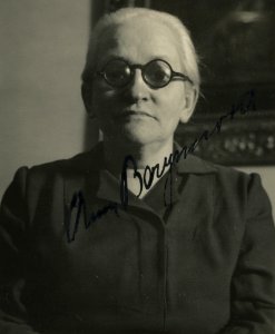 Anna-bergmannova-portrait-1936-x