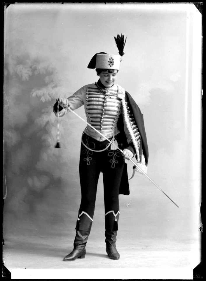 Anna-Lisa Lindzén in Den käre Augustin at Oscarsteatern 1912 - SMV - GL104